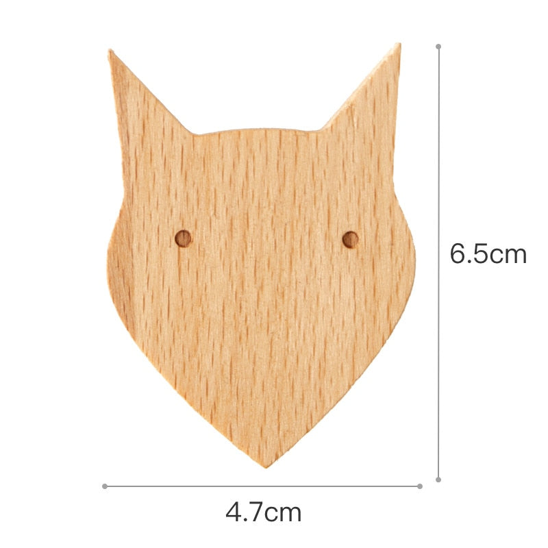 Fox shaped beech wood hook