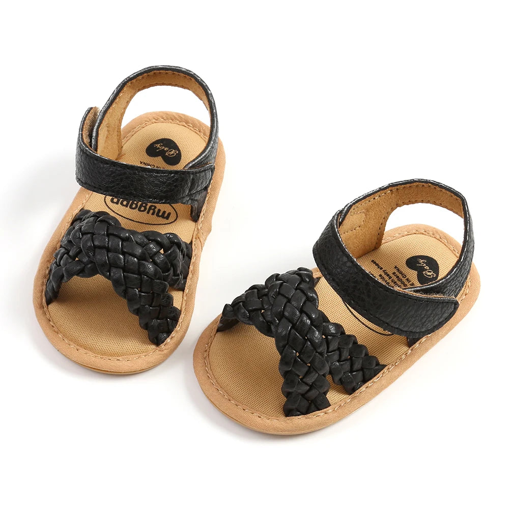 Easy to put on, baby girl summer sandals