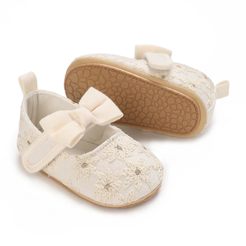 Beautiful lace baby girl shoes