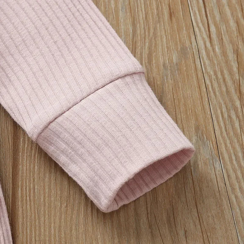 Soft material, keep your baby warm and cosy