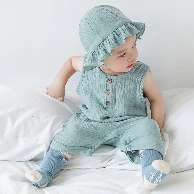 Light weight and comfortable 2 piece romper and hat set