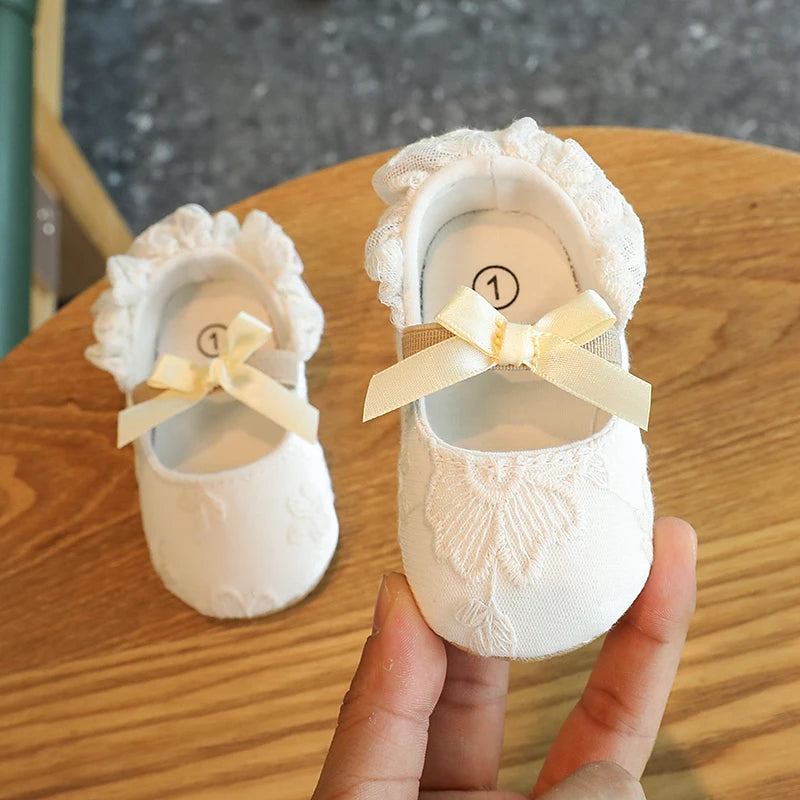 White lace baby girl shoes
