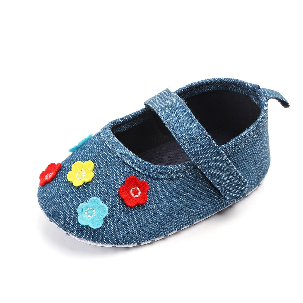 Soft canvas easy to get on baby girl or toddler flowery shoes