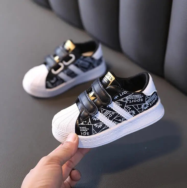 Super cute black and white non slip baby boy / toddler runners