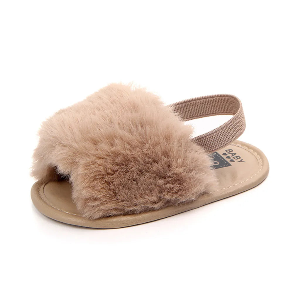 Beige sandal with fluffy strap 