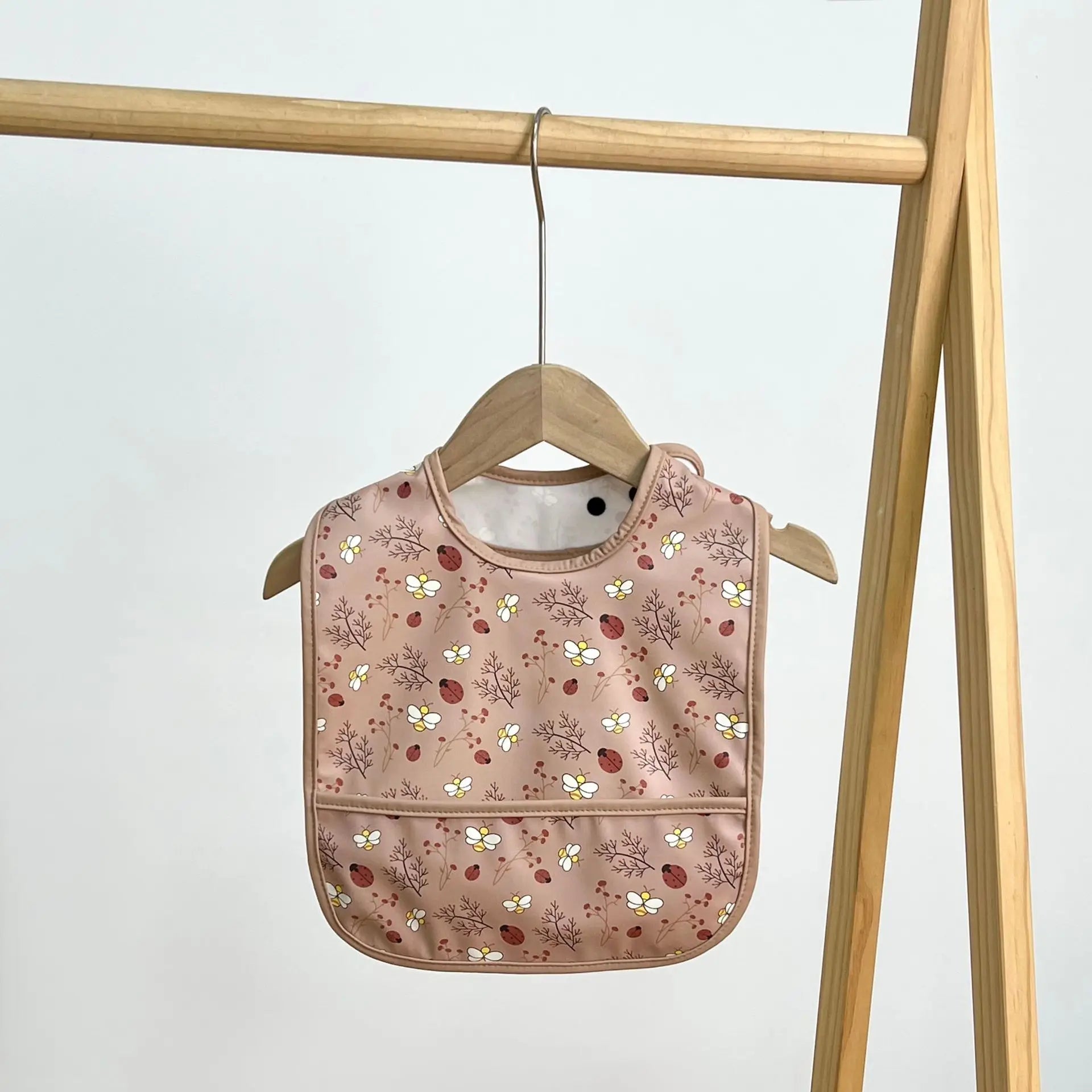 Floral-patterned bib 