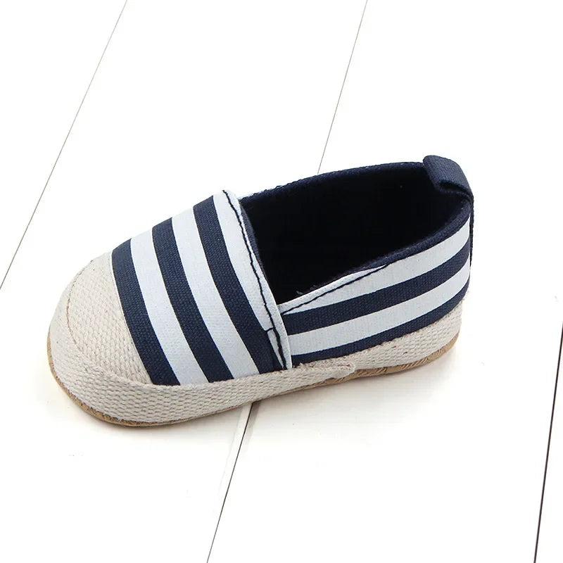 Very comfortable first walker baby canvas shoes