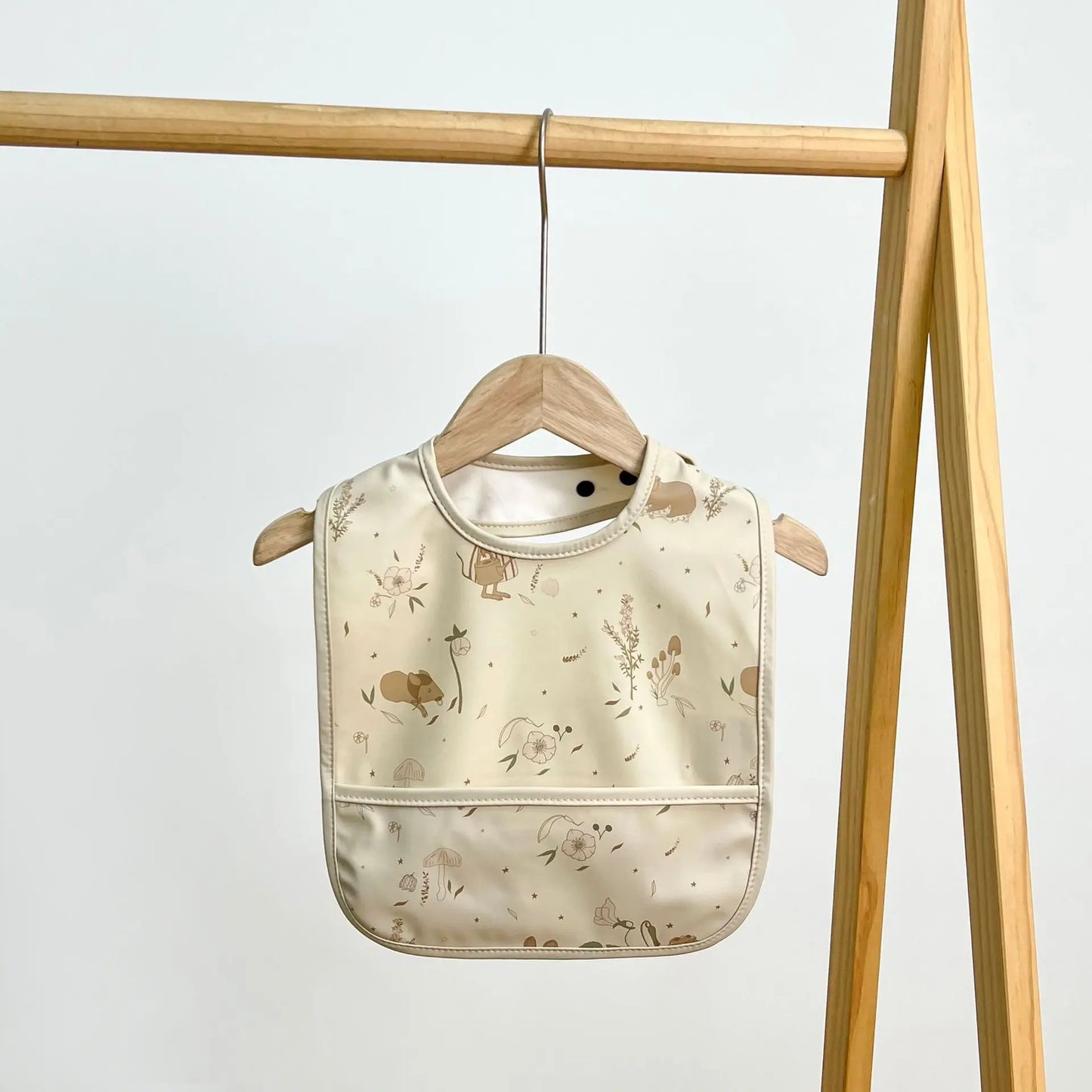 Baby bib with floral pattern