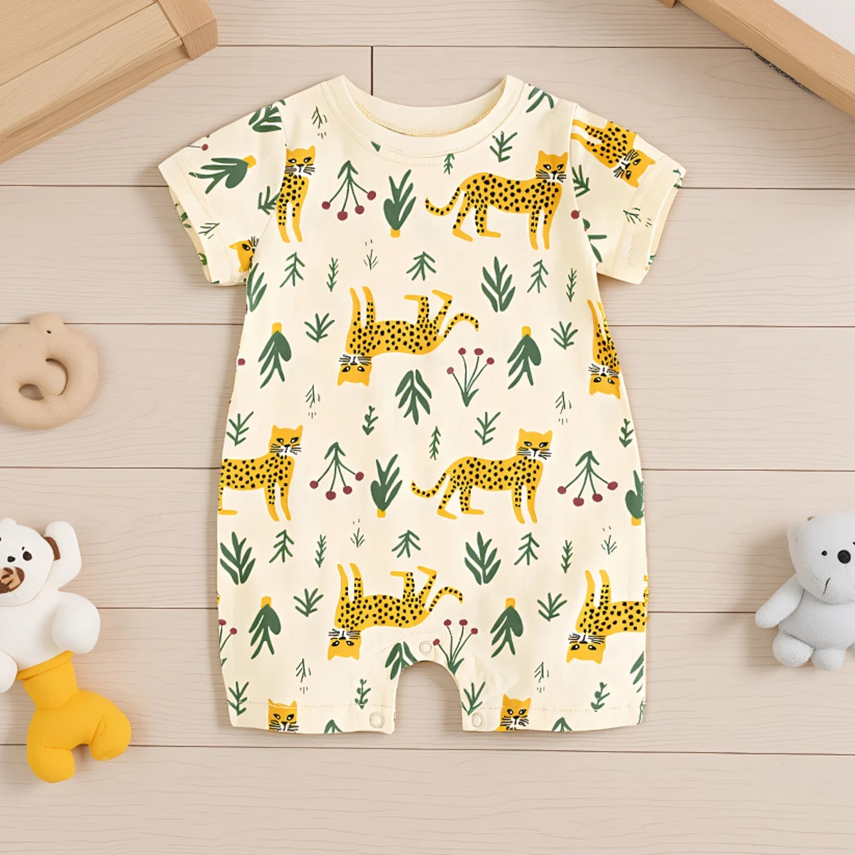 Baby romper with leopard print 