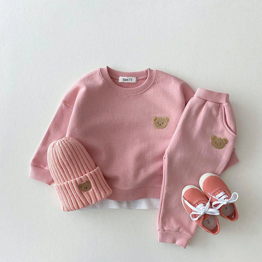 Pink children's outfit with bear embroidery 